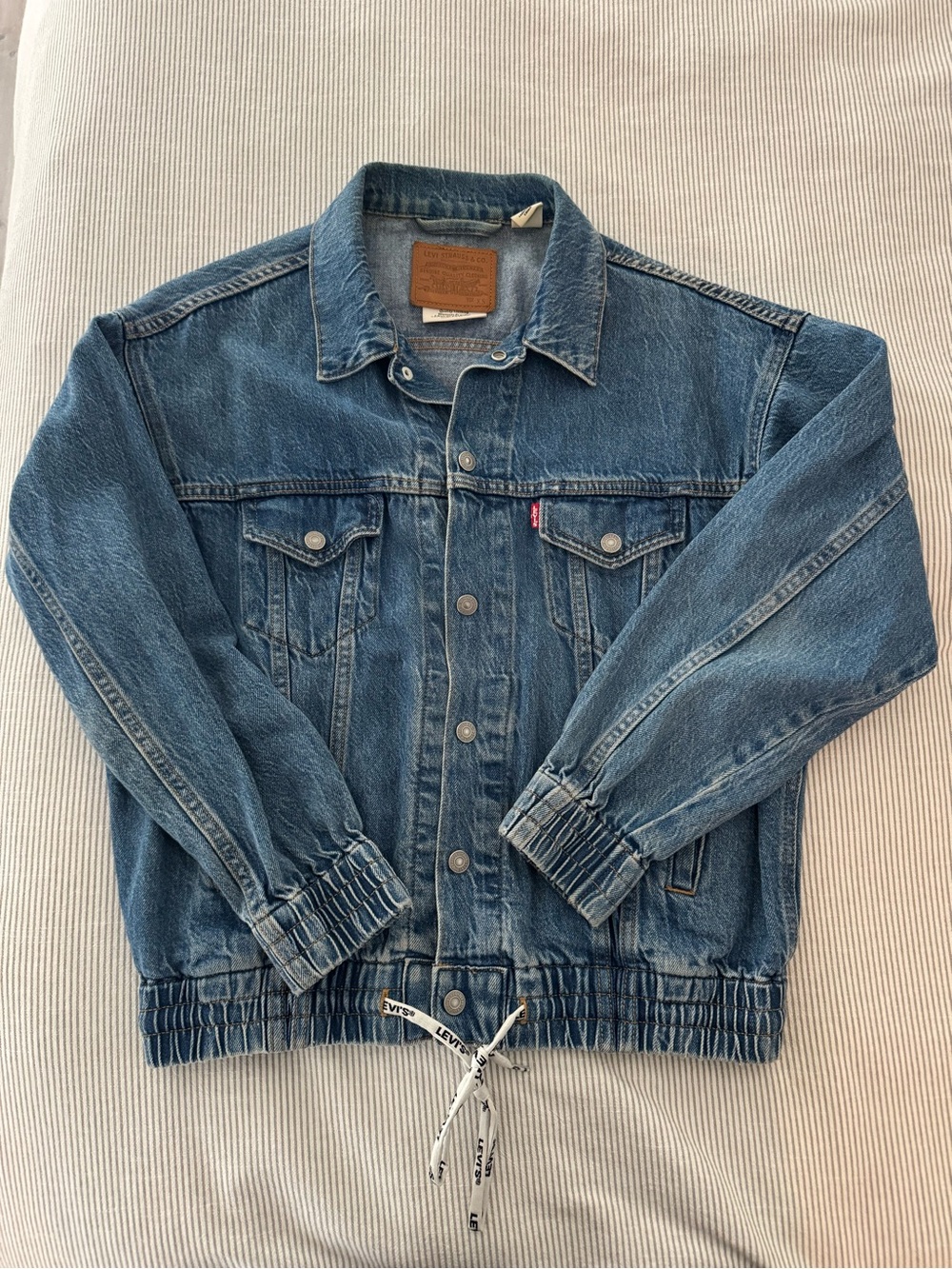 Levi’s premium elastic cuff denim jacket